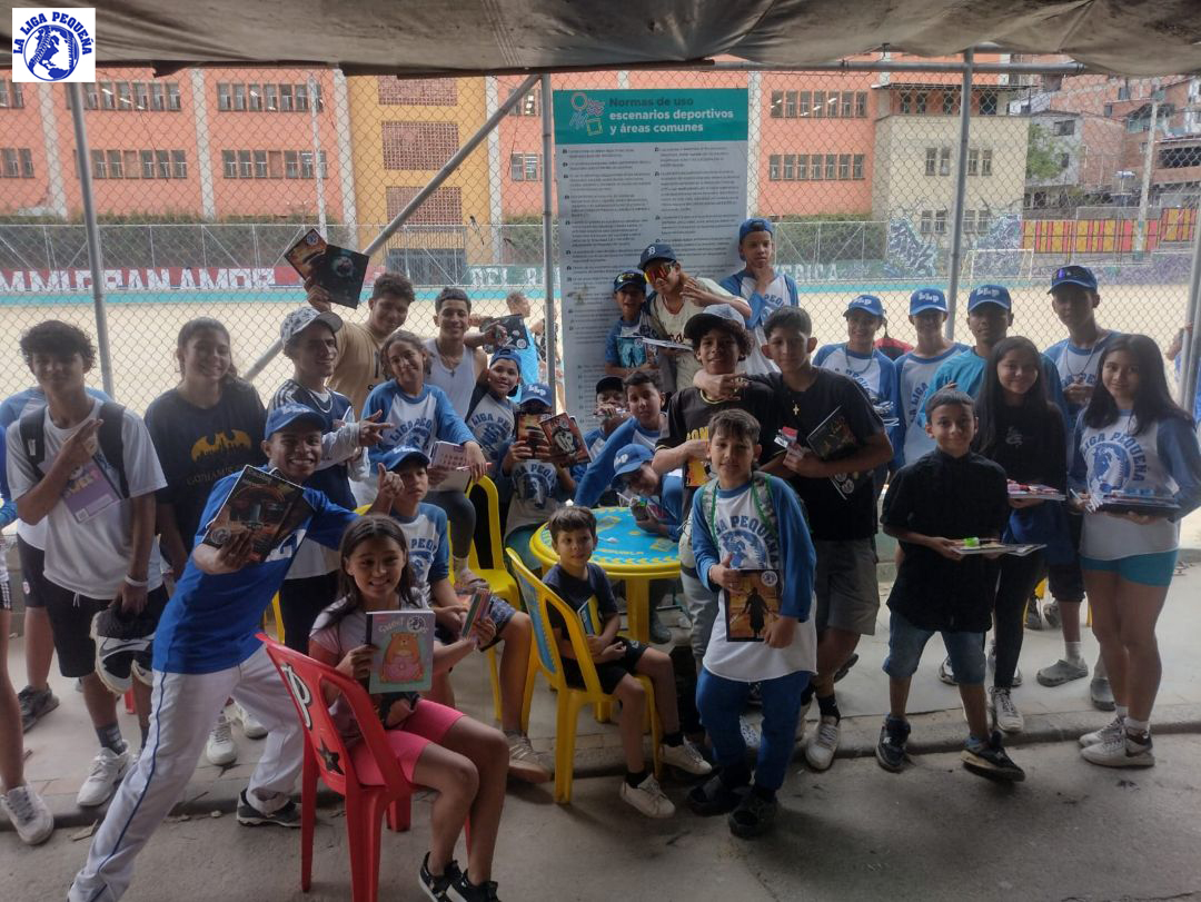 La Liga Pequeña kids with school supplies