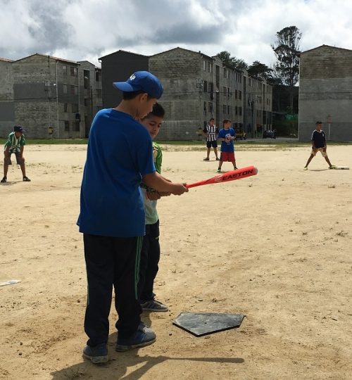 LaLigaPequena_PuebloNuevo_4-1-2017- Coaching Moment at the Plate